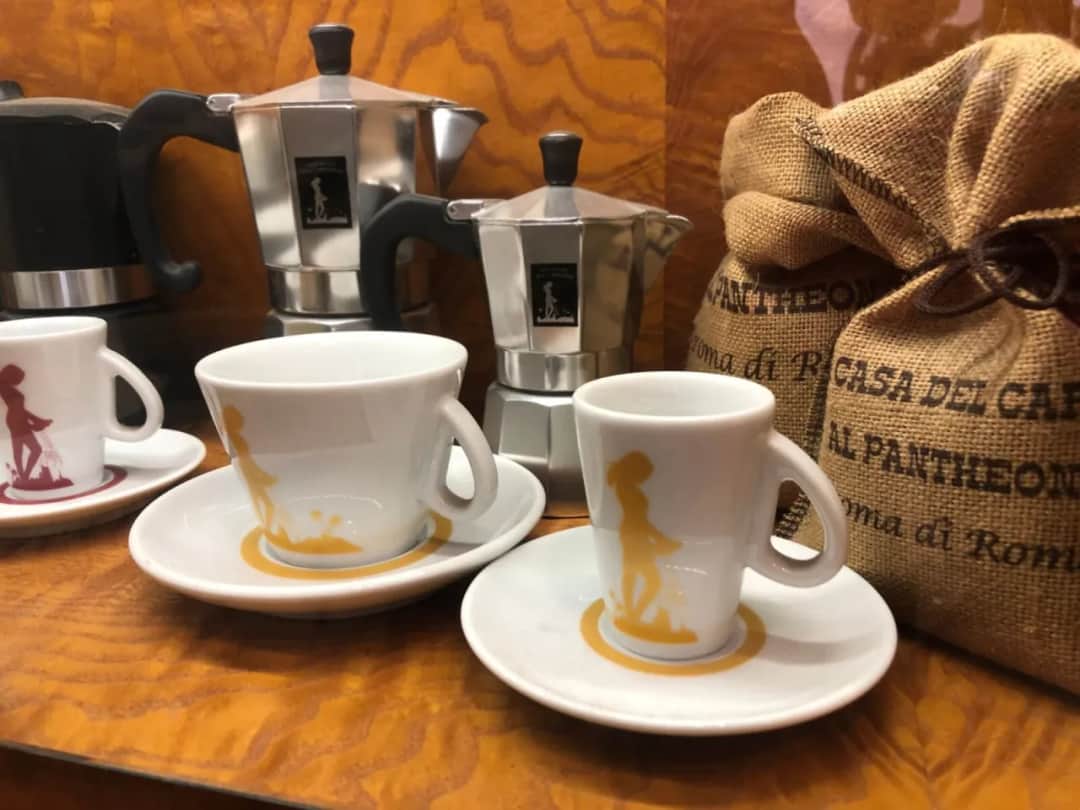 Co warto kupić w Rzymie - unikalne pamiątki i lokalne smaki