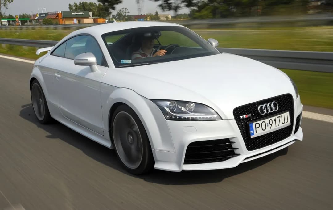 Audi TT 8J jaki silnik wybrać - unikaj problemów z wyborem jednostki Audi TT 8J jaki silnik wybrać - unikaj problemów z wyborem jednostki