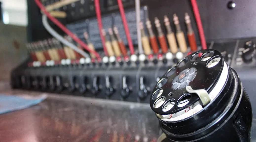 Jak wybrać numer wewnętrzny na telefonie stacjonarnym bez problemów