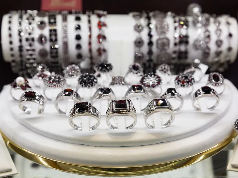 Co warto kupić w Czechach: najlepsze produkty i unikalne pamiątki