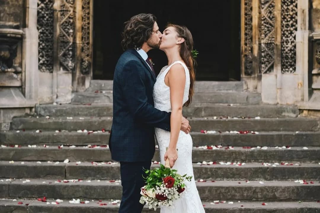 Ile dać na zapowiedzi? Praktyczne informacje i zalecane kwoty